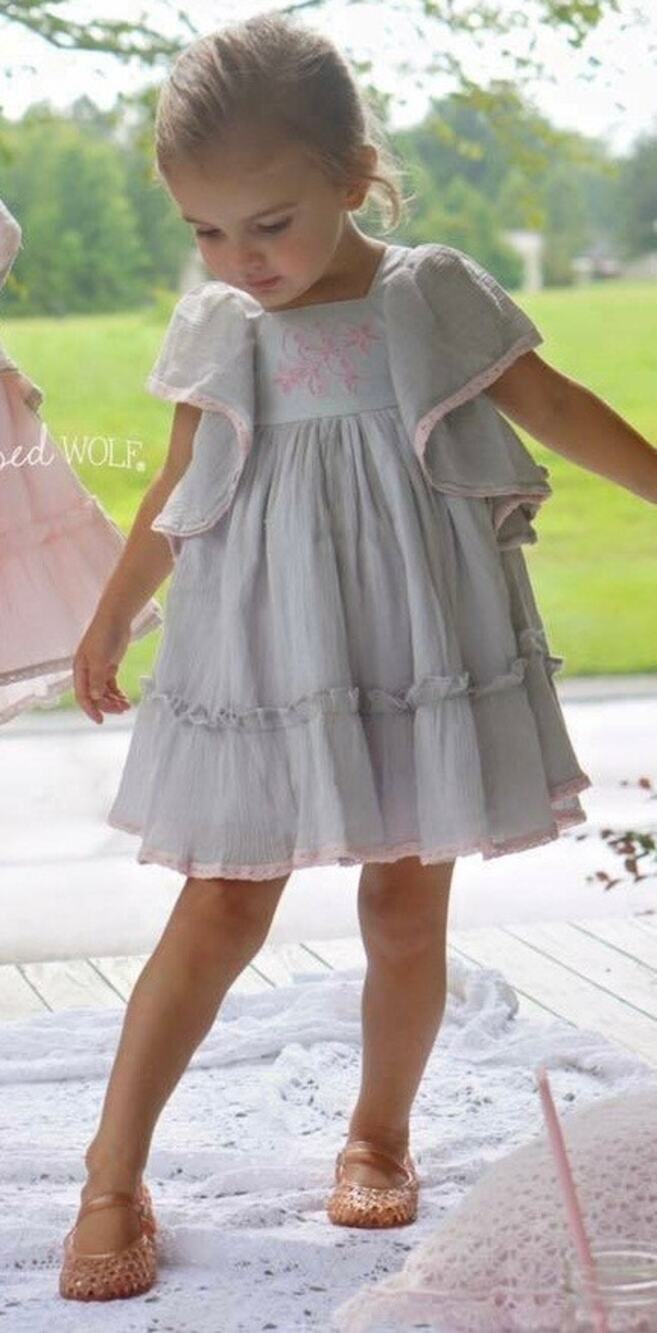 Well Dressed Wolf Daydream Grey Ana Dress Size 6 GUC